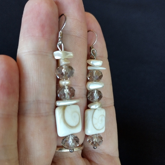 Shell Mother Of Pearl Smokey Quartz Earrings - Picture 2 of 8